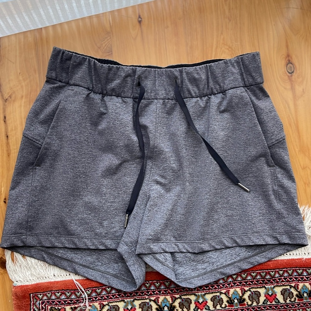 Lululemon drawstring shorts